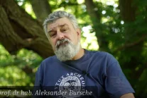 Prof. Aleksander Bursche opowiada o swoich studiach archeologicznych