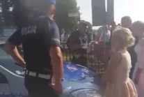 Policja tłumaczy zatrzymanie orszaku weselnego