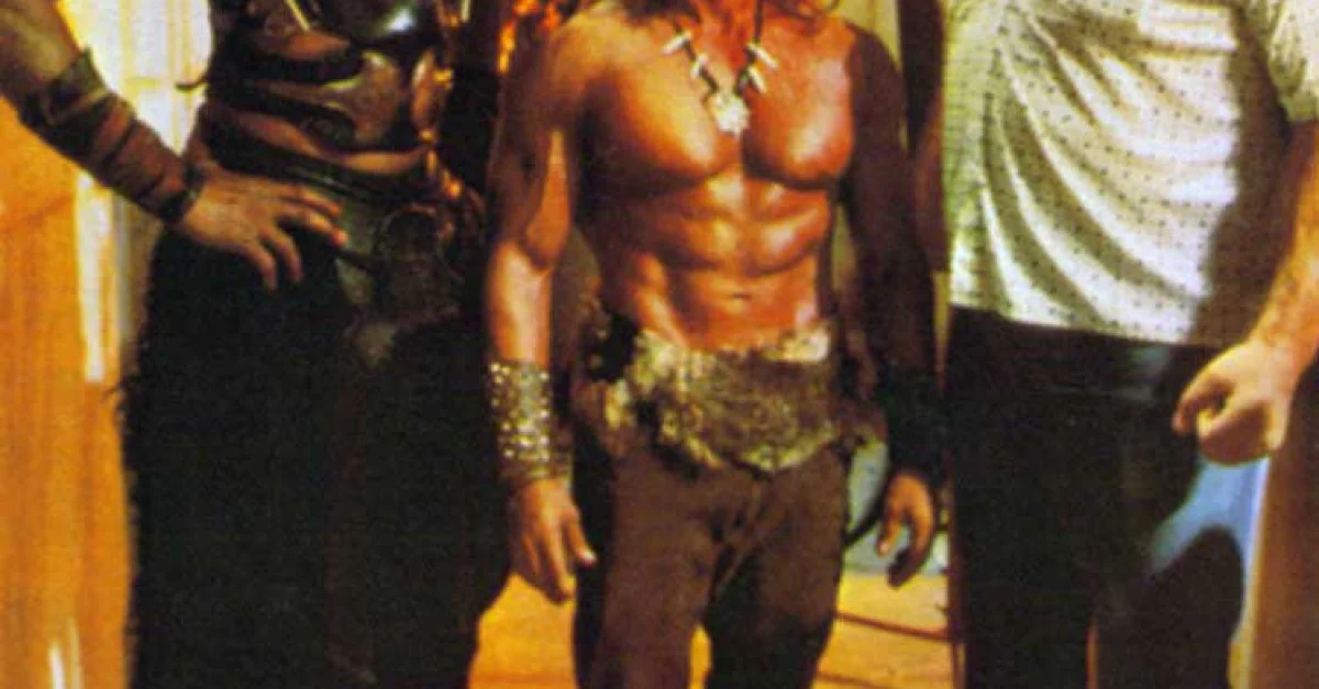 Arnold Schwarzenegger - 188 cm pokaż spoiler.