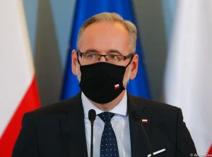 Koronawirus w Polsce. Minister zdrowia apeluje o wstrzymanie planowych...