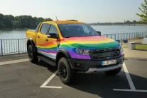 To najbardziej gejowski samochód świata?