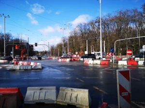 Zakończyła się przebudowa skrzyżowania ul. Milenijnej i Popowickiej....