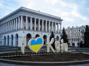 Władze USA, Australii i UK wycofują rodziny swoich dyplomatów z Ukrainy