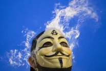 Anonymous nie ustaje w atakach cybernetycznych na Rosję.