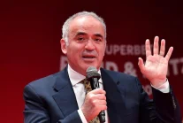 Moskwa uznaje Chodorkowskiego i Kasparowa za "agentów zagranicznych"