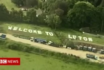 "Witamy w Luton" - żartowniś ułożył przy lotnisku napis z nazwą innego lotniska