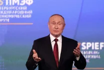 Putin w Petersburgu: Nie mamy nic przeciwko wejściu Ukrainy do Unii Europejskiej