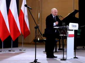 J. Kaczyński w Toruniu: Odrzuciliśmy tezę, że pieniędzy nie ma i nie będzie