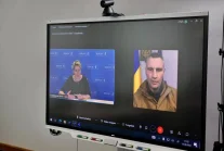 Burmistrz Berlina rozmawiał z deepfakem mera Kijowa - Witalijem Kliczką.