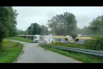 Wypadek na przejeździe kolejowo - drogowym w m.Przesławice.