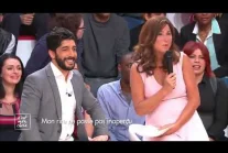 Francuska telewizja zaprosiła ludzi z niecodziennym śmiechem