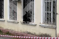 Rosjanie próbowali spalić pięć biur poboru do wojska, rzucali koktajlem Mołotova