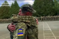 Ukraina: zaskoczył syna, pojawiając się na ceremonii