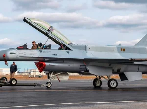 Wraca produkcja F-16. Rollout pierwszego egzemplarza