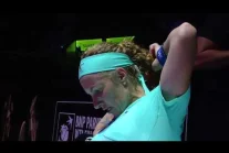Wściekła Kuzniecowa obcina włosy w przerwie meczu tenisowego