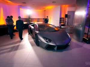 Dzisiaj otworzono pierwszy salon Lamborghini w Polsce ...