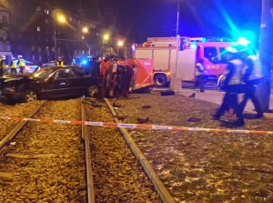 Pijany 25-latek w BMW zabił kobietę tuż przed północą w Sylwestra w Wawie.