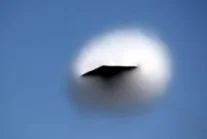Weteran US-airforce nagrywa UFO poruszajace sie z predkoscioa hipersoniczną.